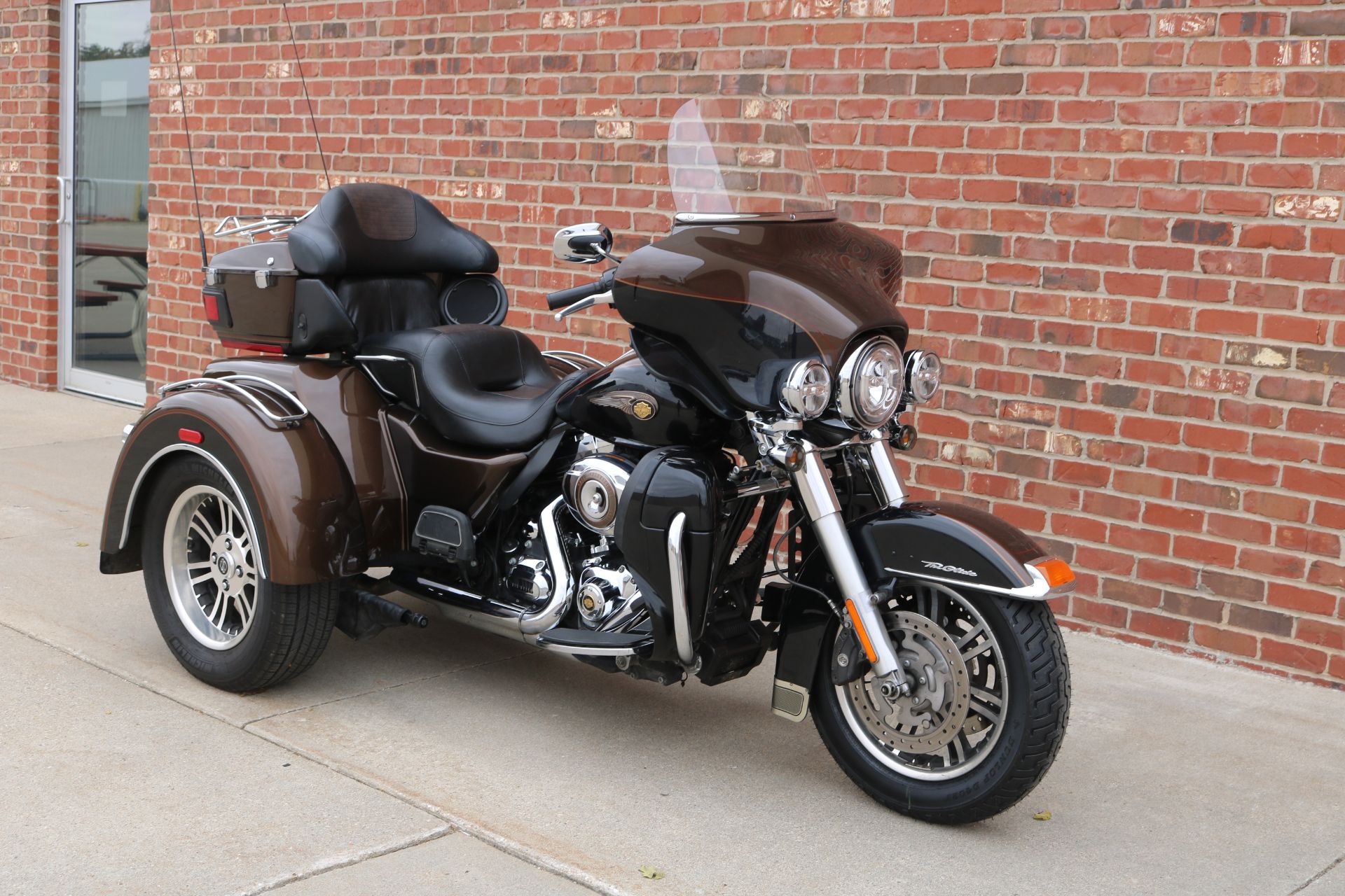 2013 Harley-Davidson Tri Glide® Ultra Classic® 110th Anniversary Edition in Ames, Iowa - Photo 6