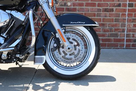 2011 Harley-Davidson Road King® Classic in Ames, Iowa - Photo 4