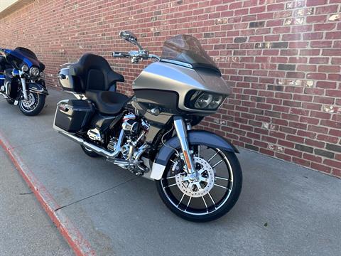 2019 Harley-Davidson CVO™ Road Glide® in Ames, Iowa - Photo 5