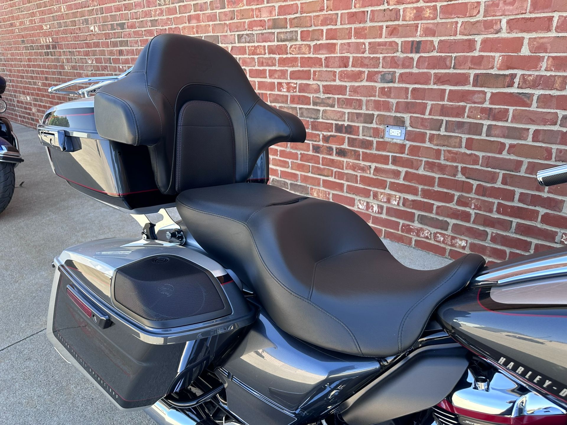 2019 Harley-Davidson CVO™ Road Glide® in Ames, Iowa - Photo 14