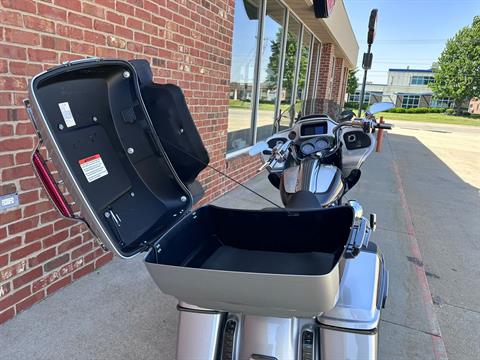 2019 Harley-Davidson CVO™ Road Glide® in Ames, Iowa - Photo 17