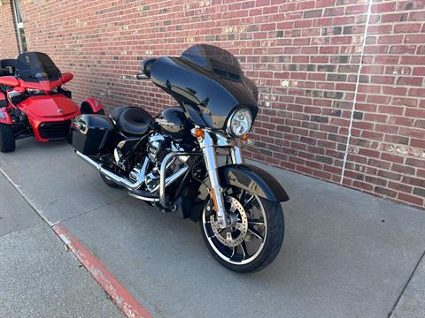 2020 Harley-Davidson Street Glide® in Ames, Iowa - Photo 4