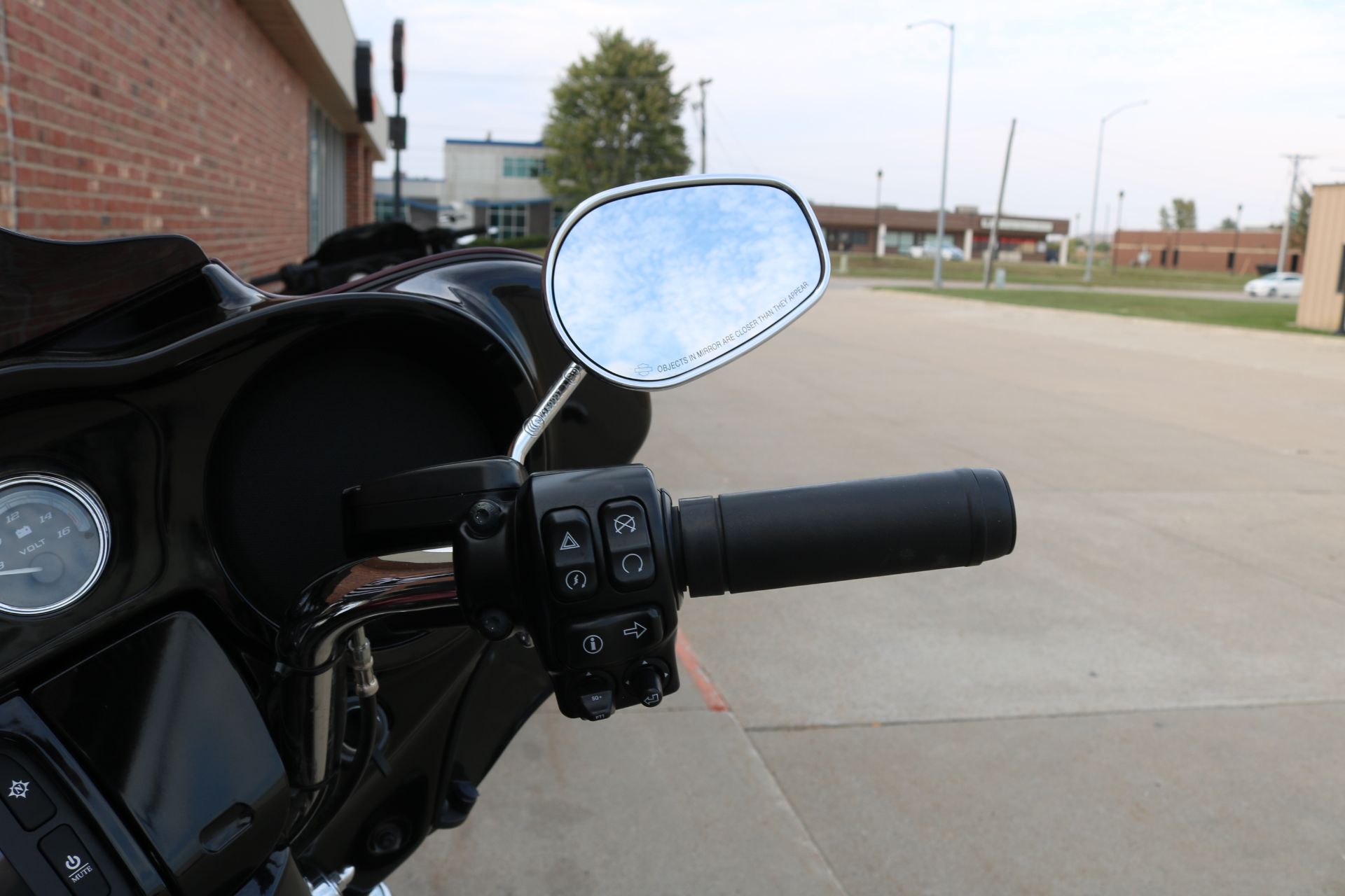 2014 Harley-Davidson Ultra Limited in Ames, Iowa - Photo 11