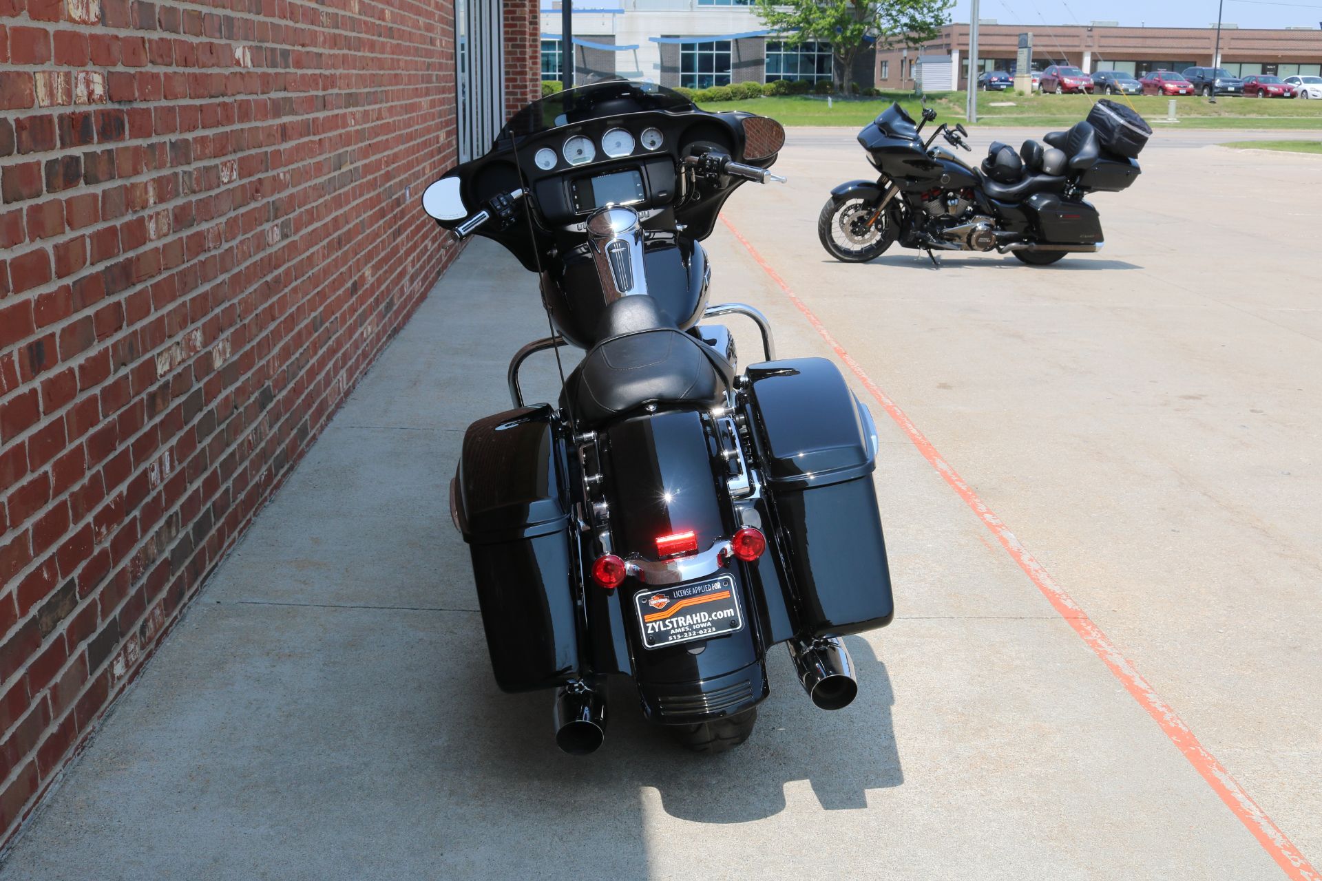 2021 Harley-Davidson Street Glide® in Ames, Iowa - Photo 2