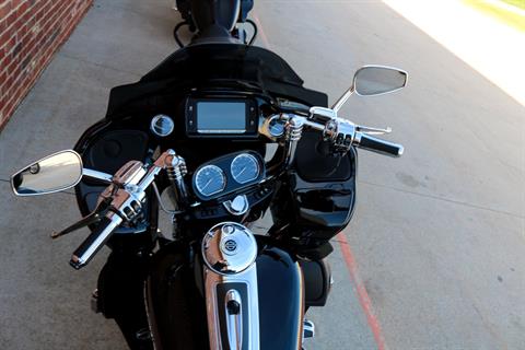 2015 Harley-Davidson CVO™ Road Glide® Ultra in Ames, Iowa - Photo 10