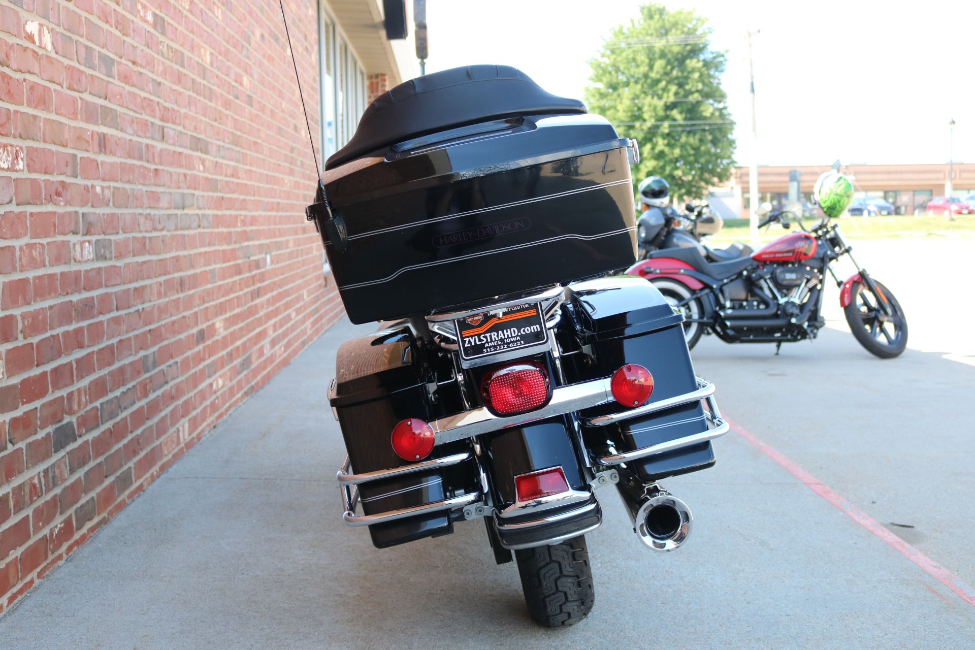 2004 Harley-Davidson FLHTC/FLHTCI Electra Glide® Classic in Ames, Iowa - Photo 11