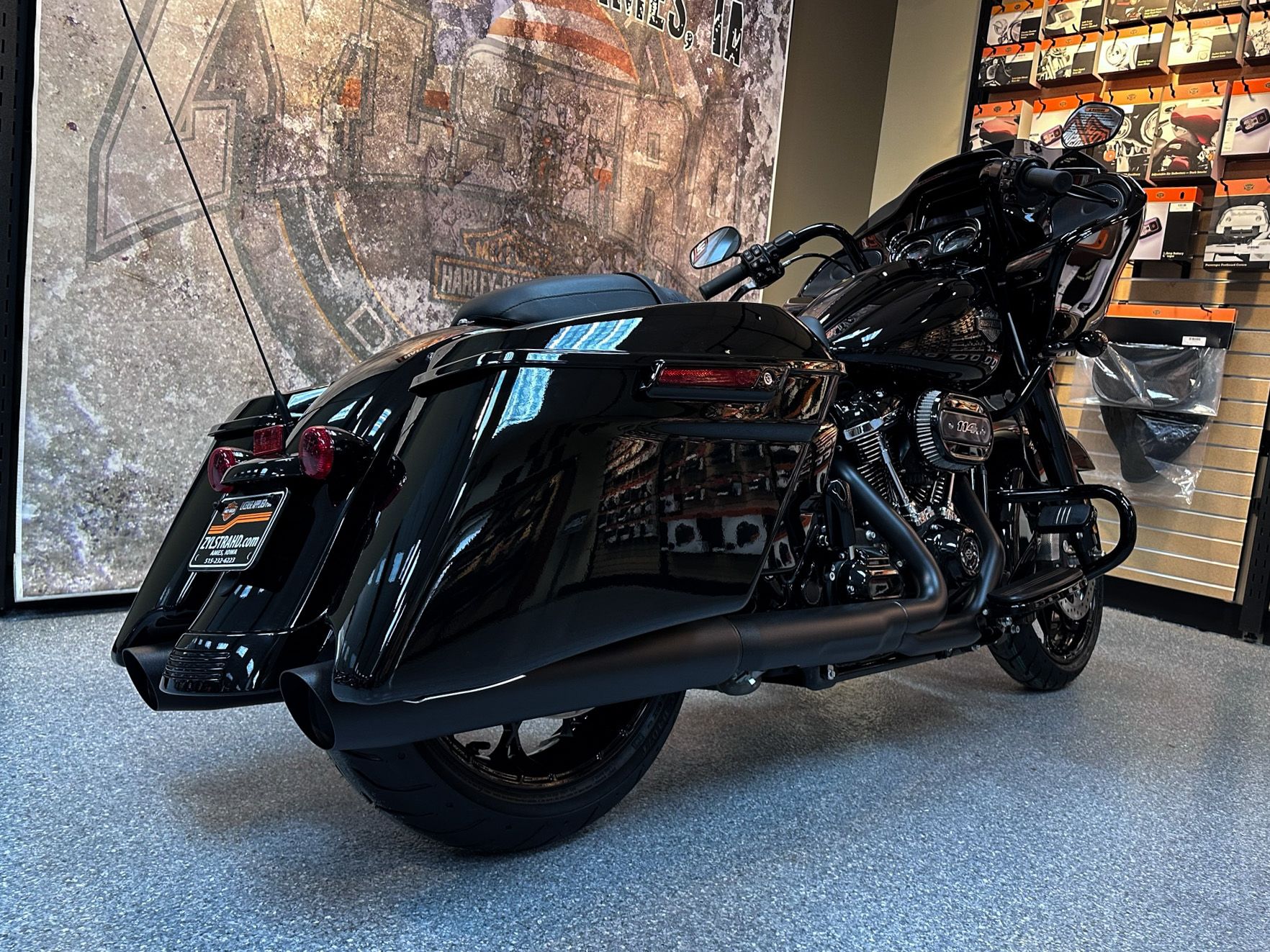 2023 Harley-Davidson Road Glide® Special in Ames, Iowa - Photo 3