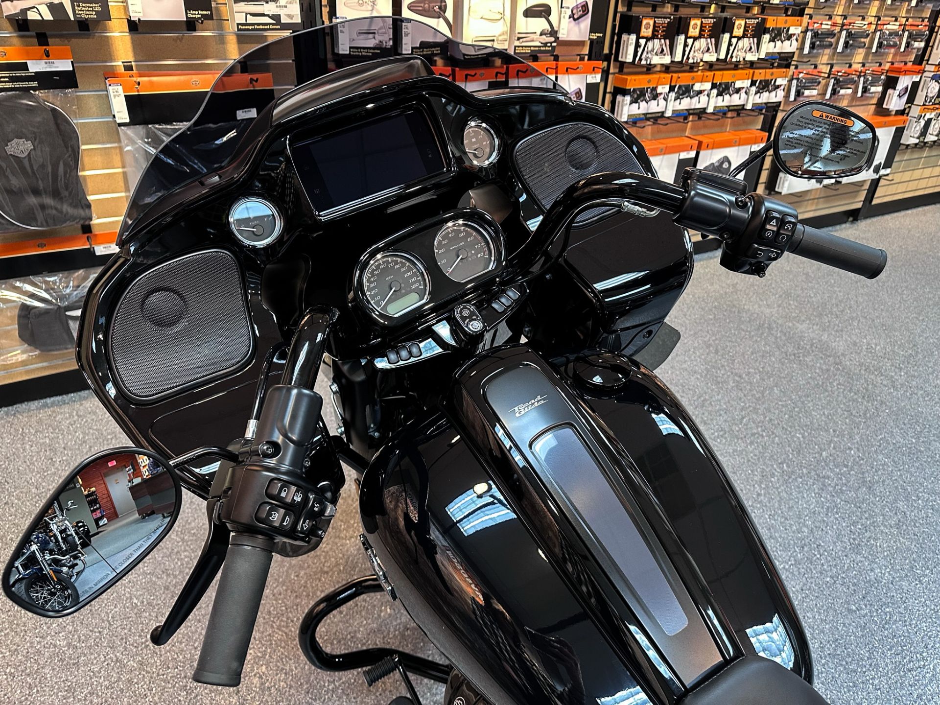2023 Harley-Davidson Road Glide® Special in Ames, Iowa - Photo 9