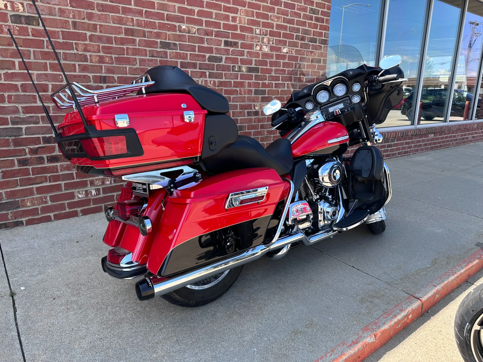 2010 Harley-Davidson Electra Glide® Ultra Limited in Ames, Iowa - Photo 3