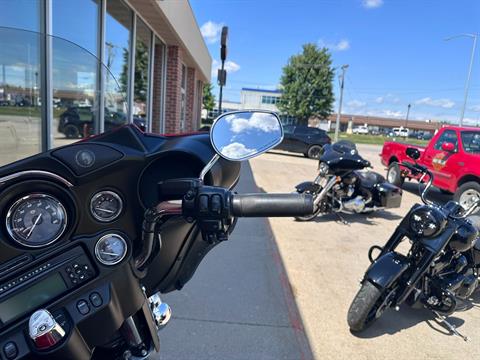 2010 Harley-Davidson Electra Glide® Ultra Limited in Ames, Iowa - Photo 11