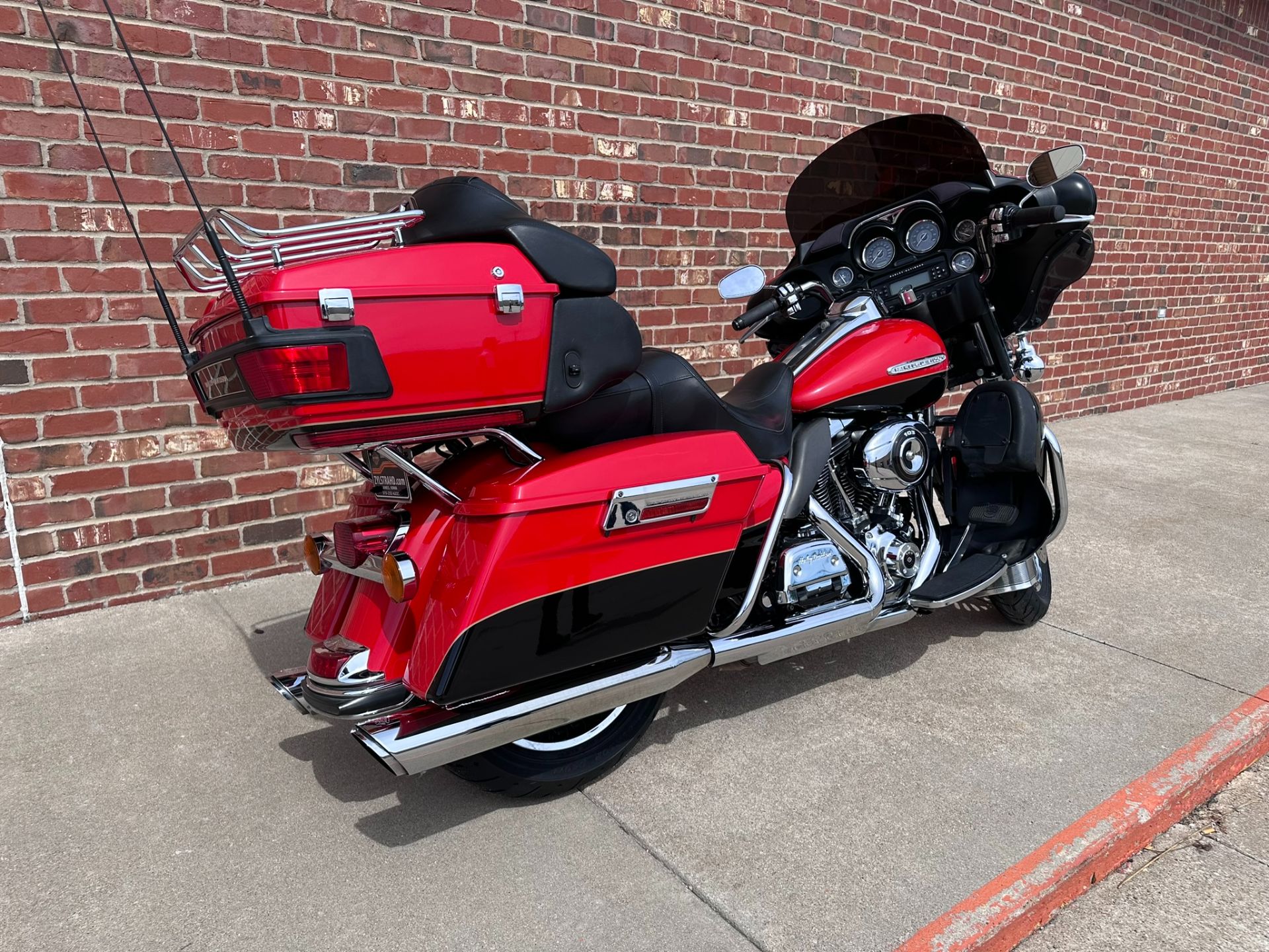 2010 Harley-Davidson Electra Glide® Ultra Limited in Ames, Iowa - Photo 3