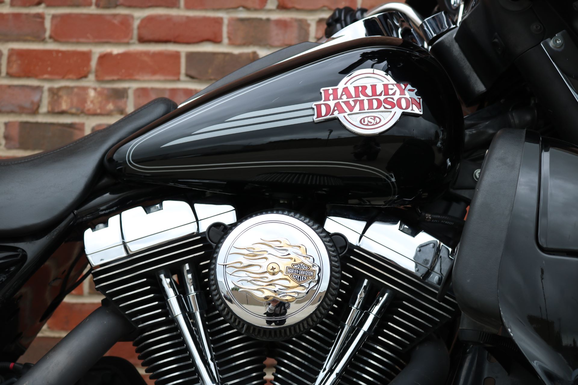 2005 Harley-Davidson FLHTCUI Ultra Classic® Electra Glide® in Ames, Iowa - Photo 7