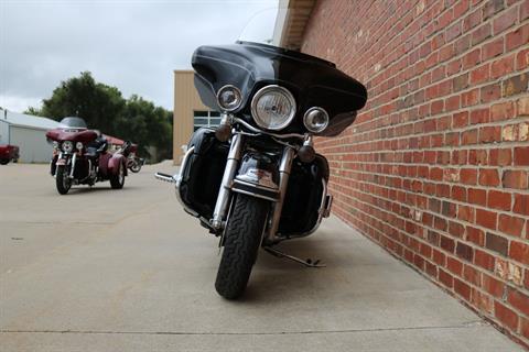 2005 Harley-Davidson FLHTCUI Ultra Classic® Electra Glide® in Ames, Iowa - Photo 9