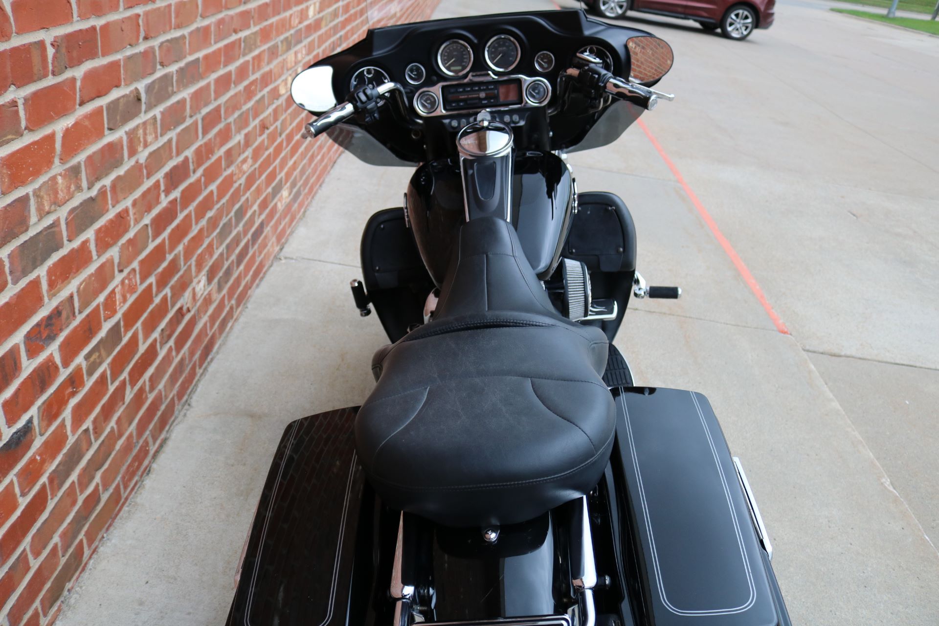 2005 Harley-Davidson FLHTCUI Ultra Classic® Electra Glide® in Ames, Iowa - Photo 10