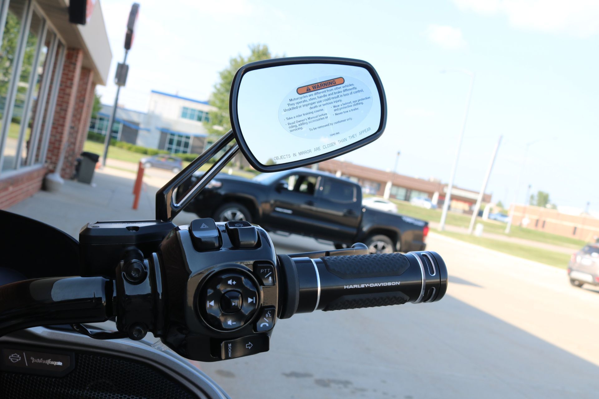 2023 Harley-Davidson CVO™ Road Glide® in Ames, Iowa - Photo 11