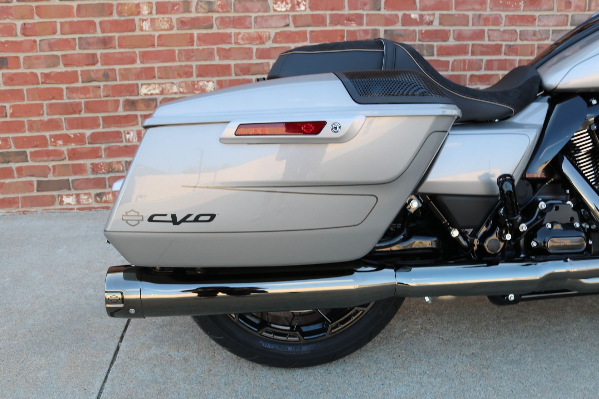 2023 Harley-Davidson CVO™ Road Glide® in Ames, Iowa - Photo 14