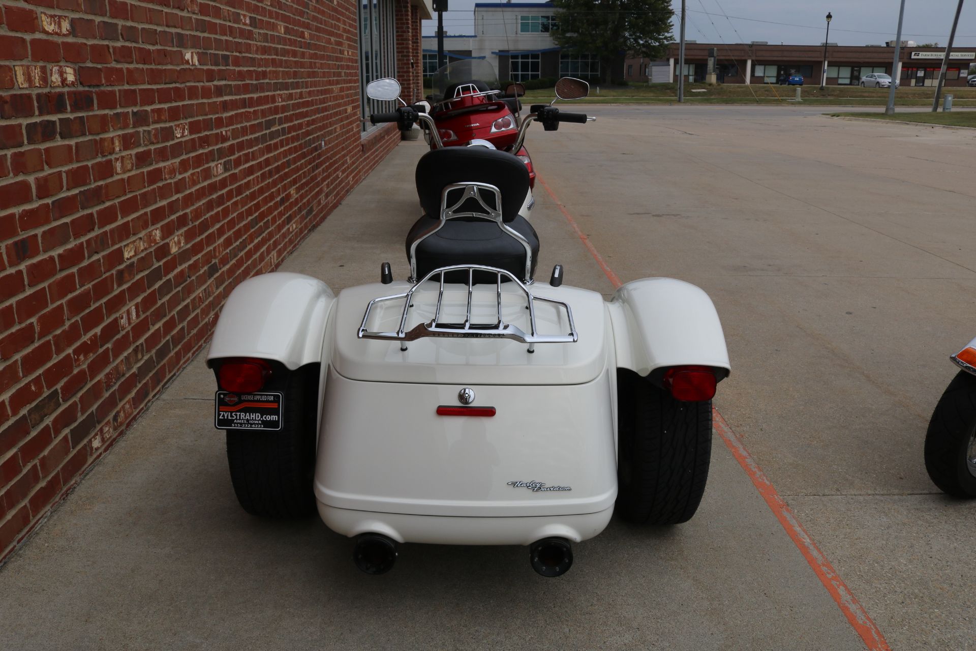 2019 Harley-Davidson Freewheeler® in Ames, Iowa - Photo 2