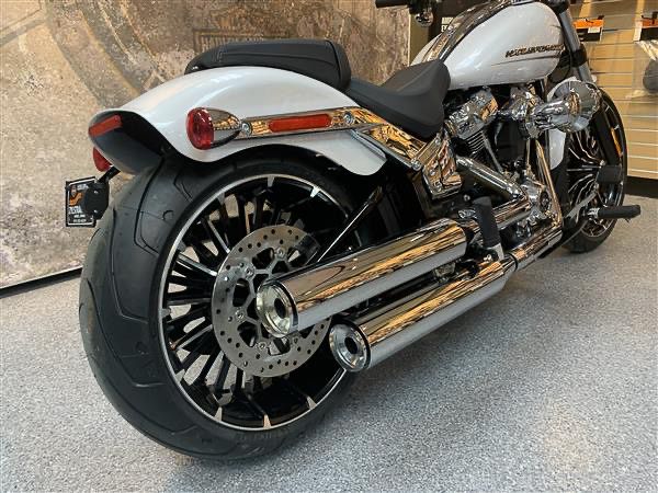 2024 Harley-Davidson Breakout® in Ames, Iowa - Photo 13