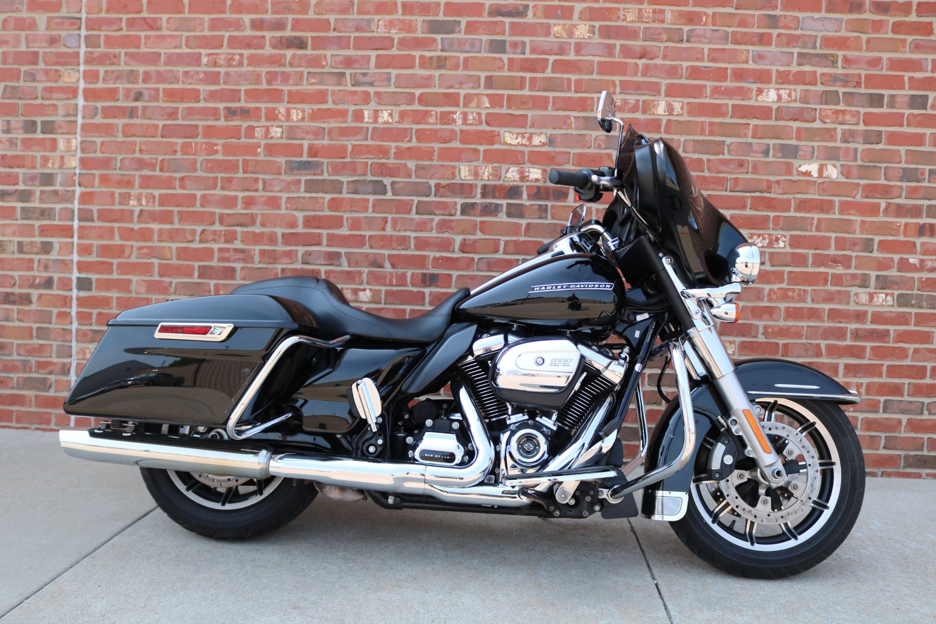 Used 2018 Harley Davidson Electra Glide Standard Police Motorcycles In Ames Ia Uhd615915 Black