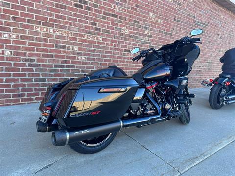 2024 Harley-Davidson CVO™ Road Glide® ST in Ames, Iowa - Photo 3