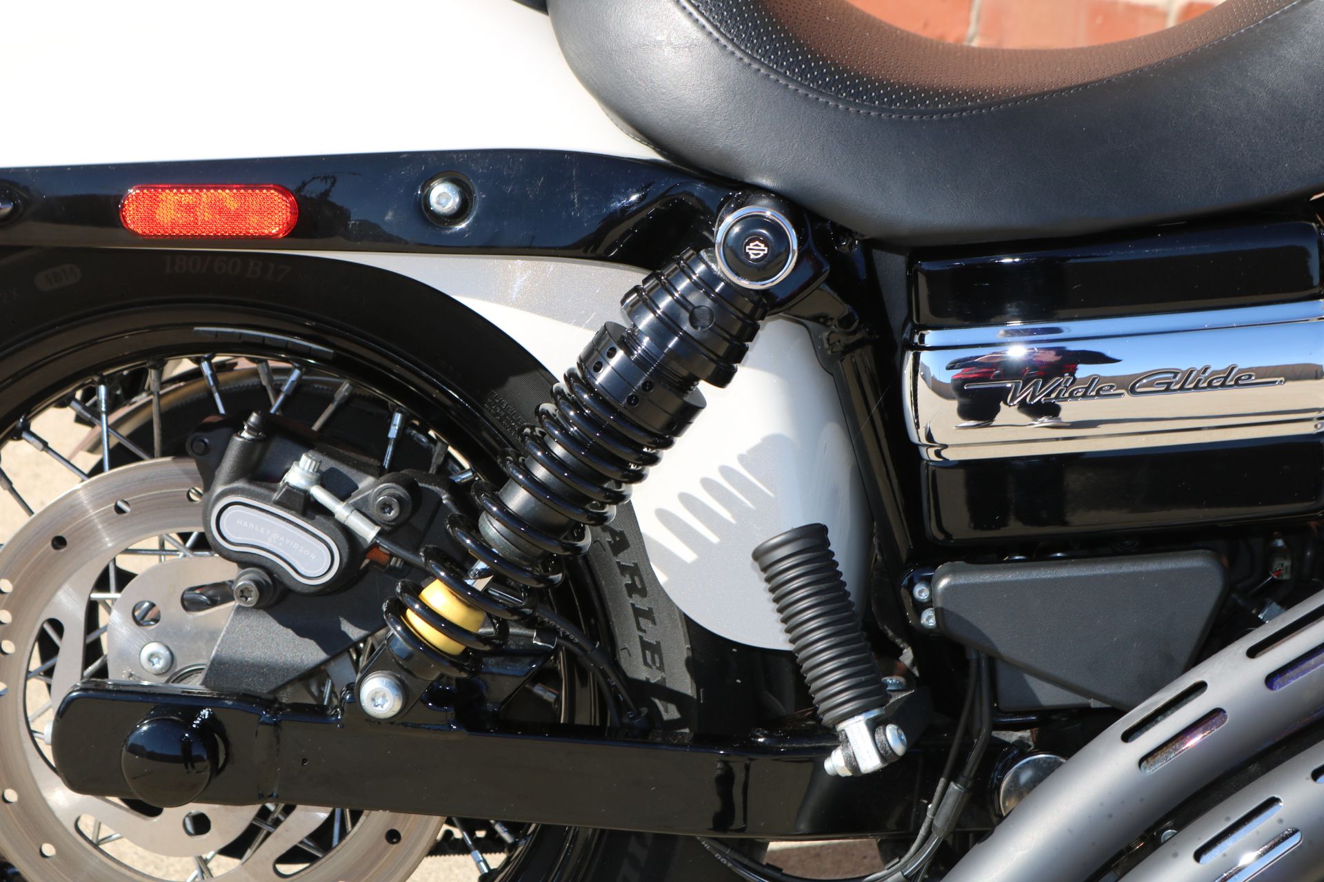 2015 Harley-Davidson Wide Glide® in Ames, Iowa - Photo 13