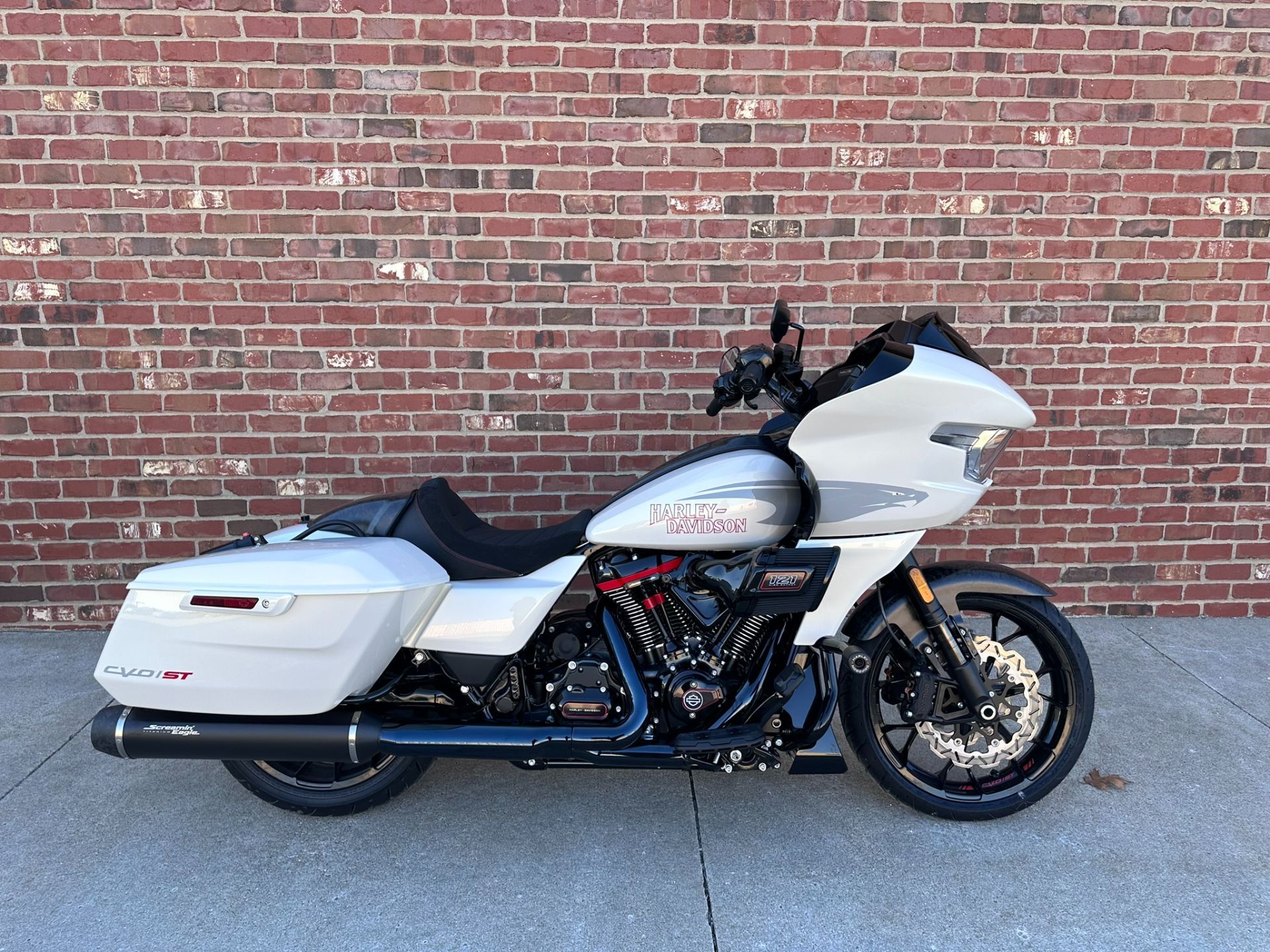 2024 Harley-Davidson CVO™ Road Glide® ST in Ames, Iowa - Photo 1