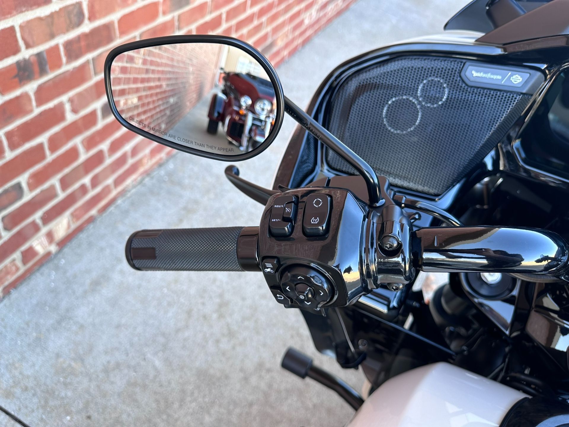 2024 Harley-Davidson CVO™ Road Glide® ST in Ames, Iowa - Photo 12