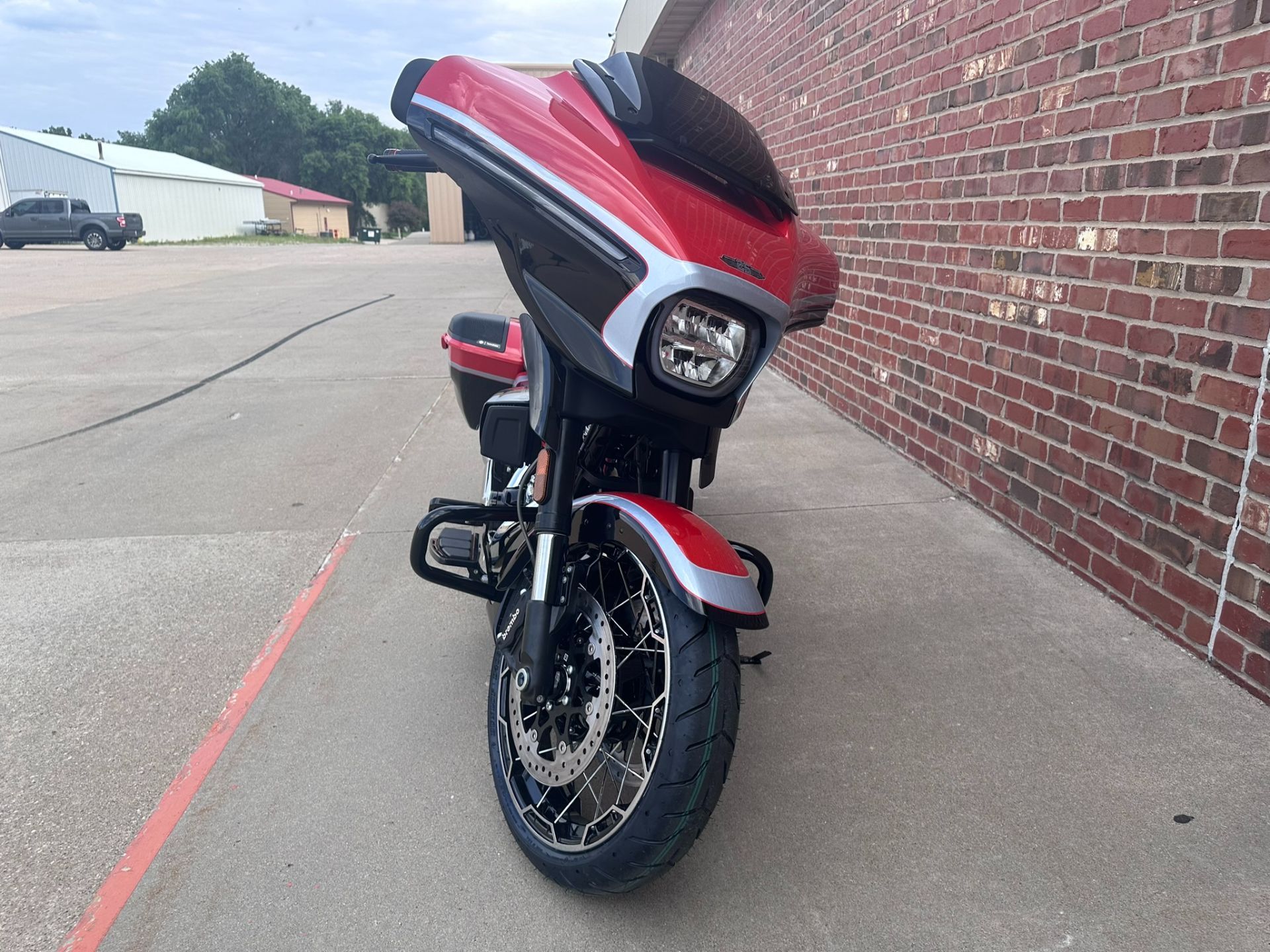 2024 Harley-Davidson CVO™ Street Glide® in Ames, Iowa - Photo 6