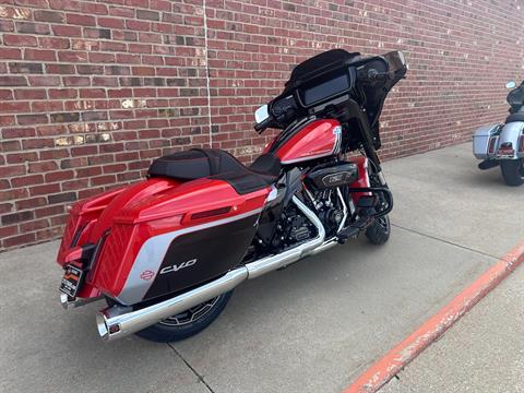 2024 Harley-Davidson CVO™ Street Glide® in Ames, Iowa - Photo 3