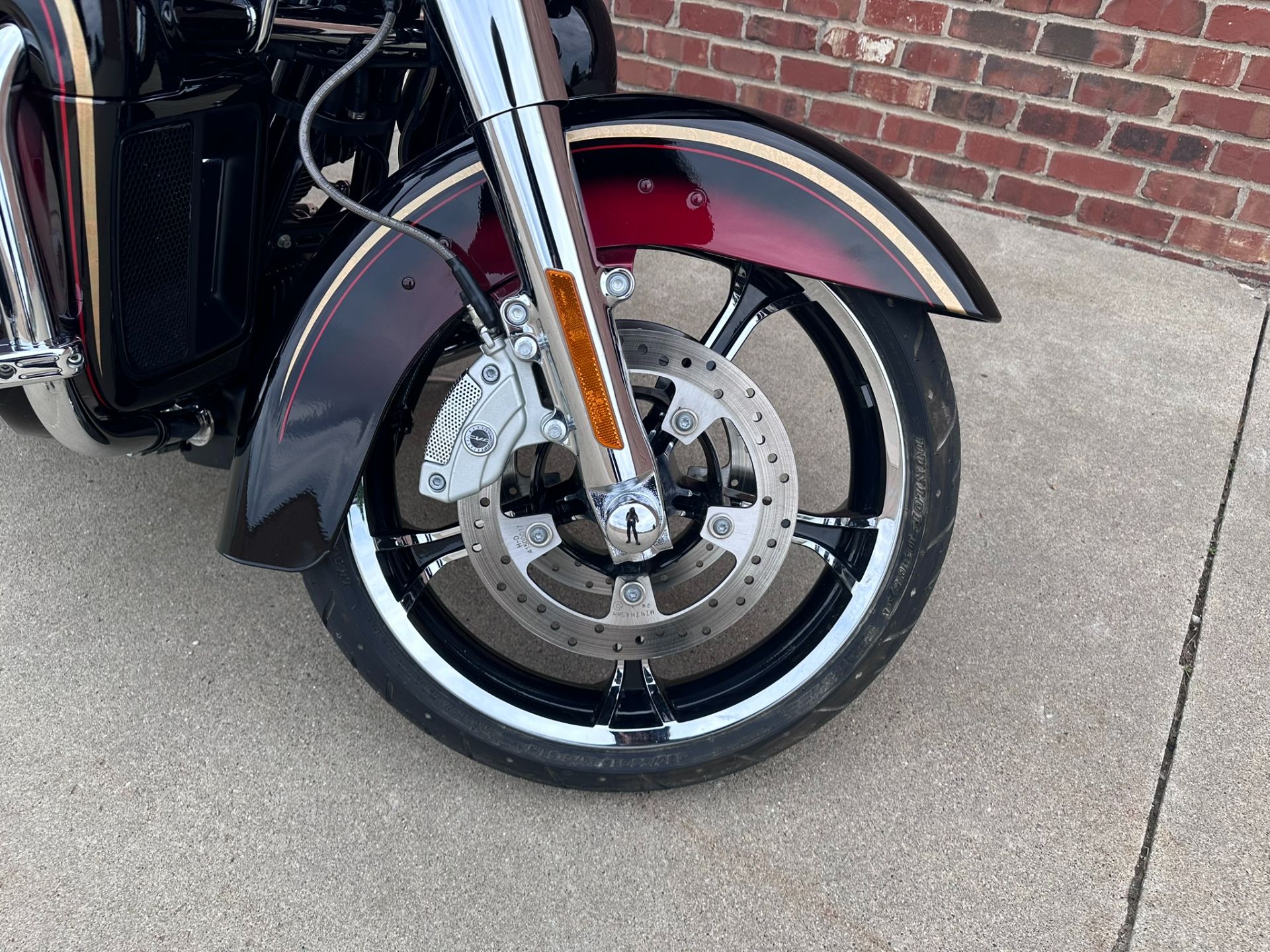 2023 Harley-Davidson CVO™ Road Glide® Limited Anniversary in Ames, Iowa - Photo 8