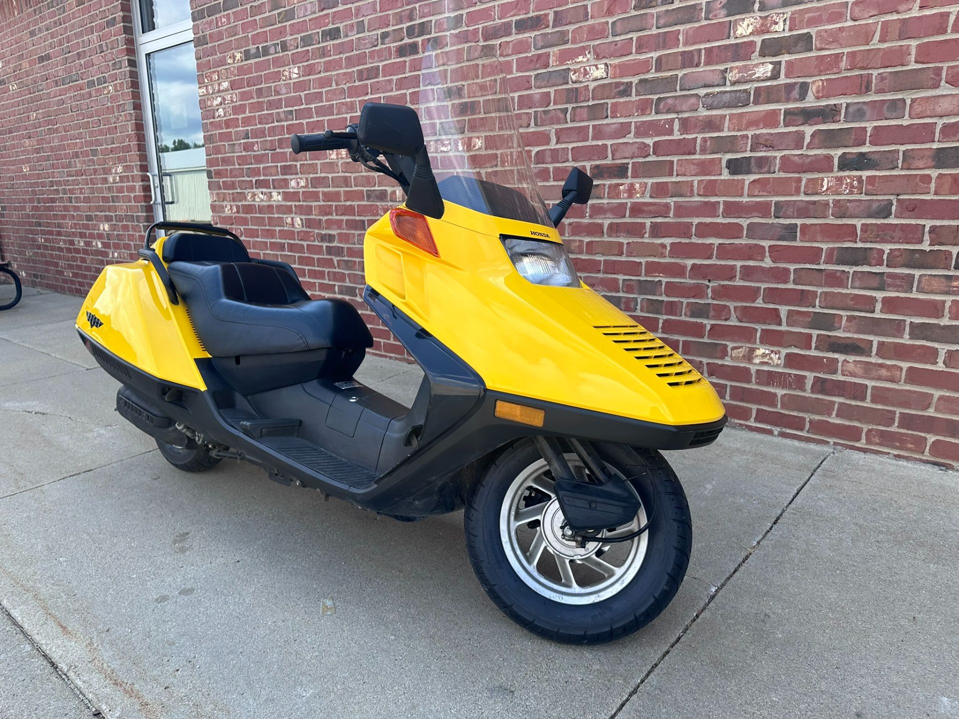 2004 Honda Helix in Ames, Iowa - Photo 4