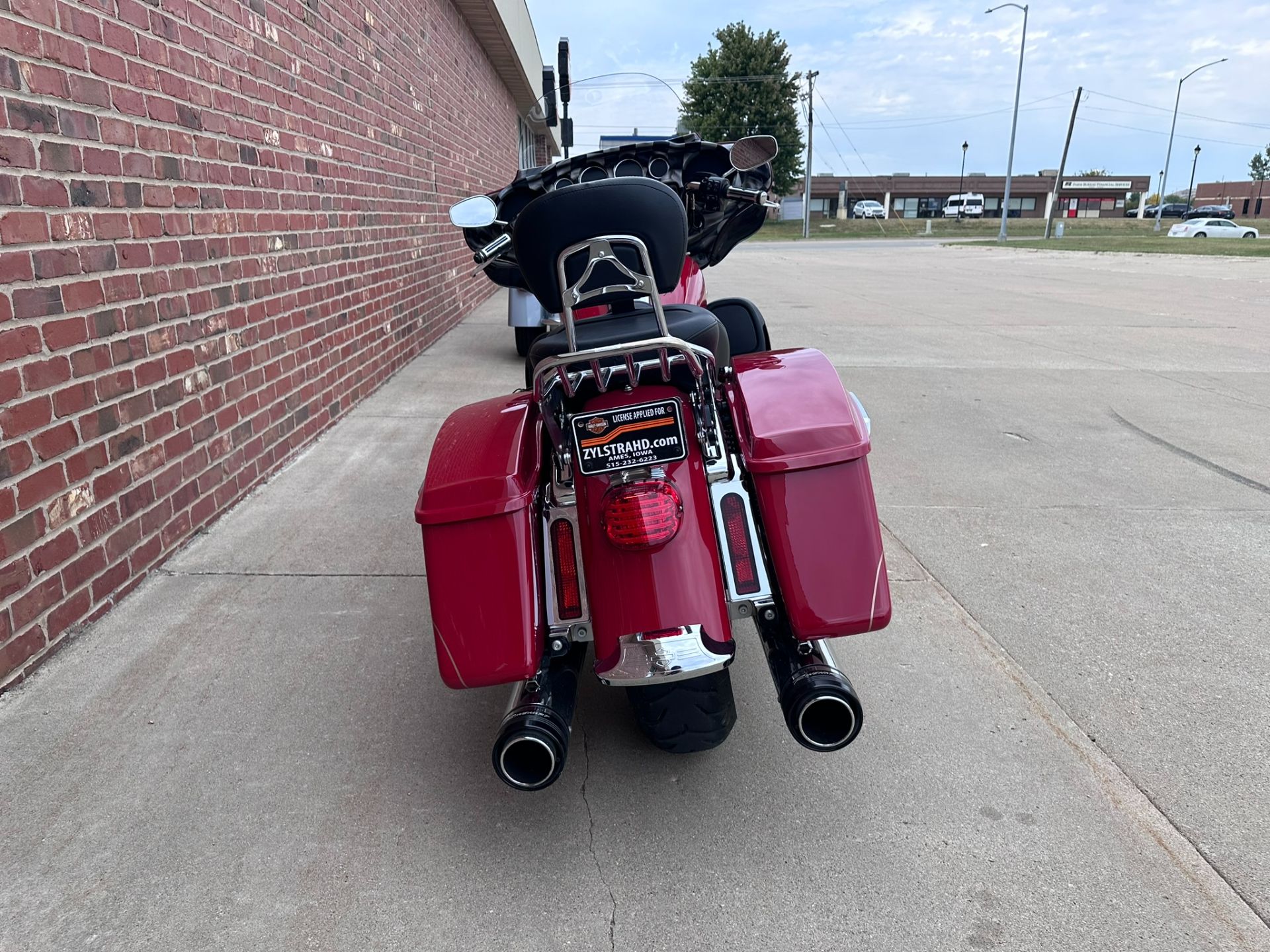 2018 Harley-Davidson Ultra Limited in Ames, Iowa - Photo 2