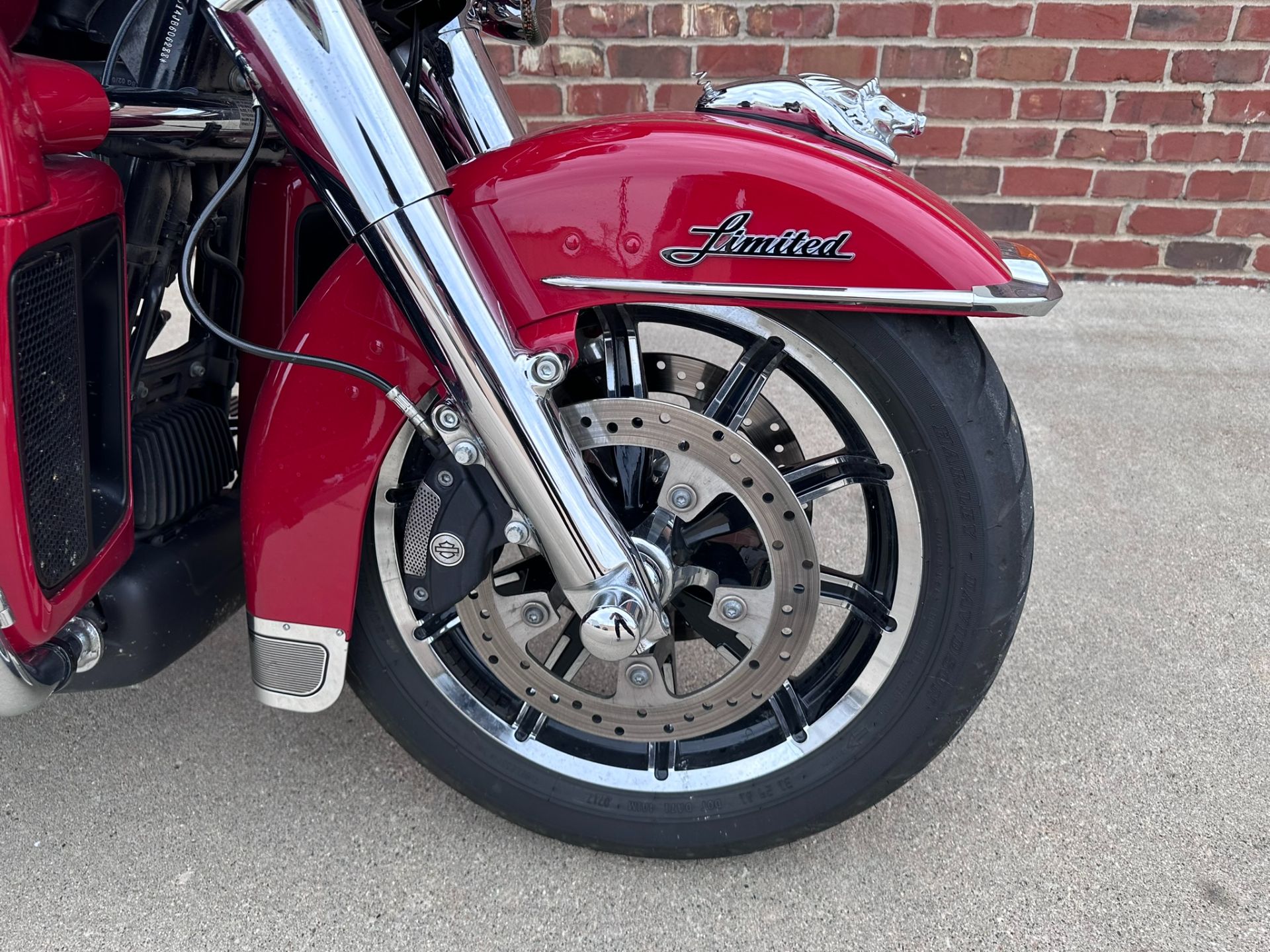 2018 Harley-Davidson Ultra Limited in Ames, Iowa - Photo 8