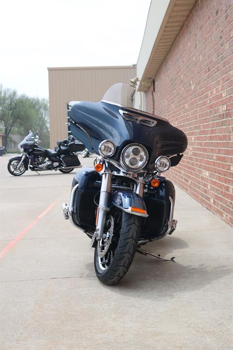 2017 Harley-Davidson Ultra Limited in Ames, Iowa - Photo 2
