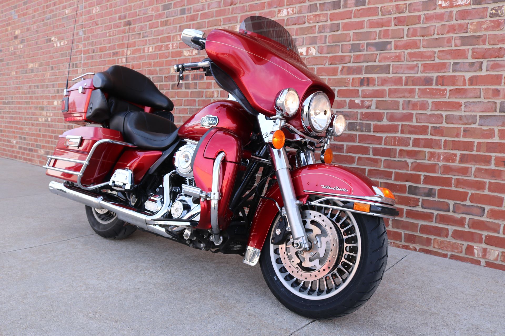 2013 Harley-Davidson Ultra Classic® Electra Glide® in Ames, Iowa - Photo 3
