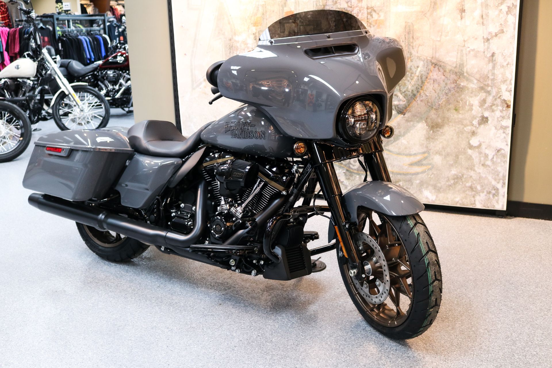 2022 Harley-Davidson Street Glide® ST in Ames, Iowa - Photo 4