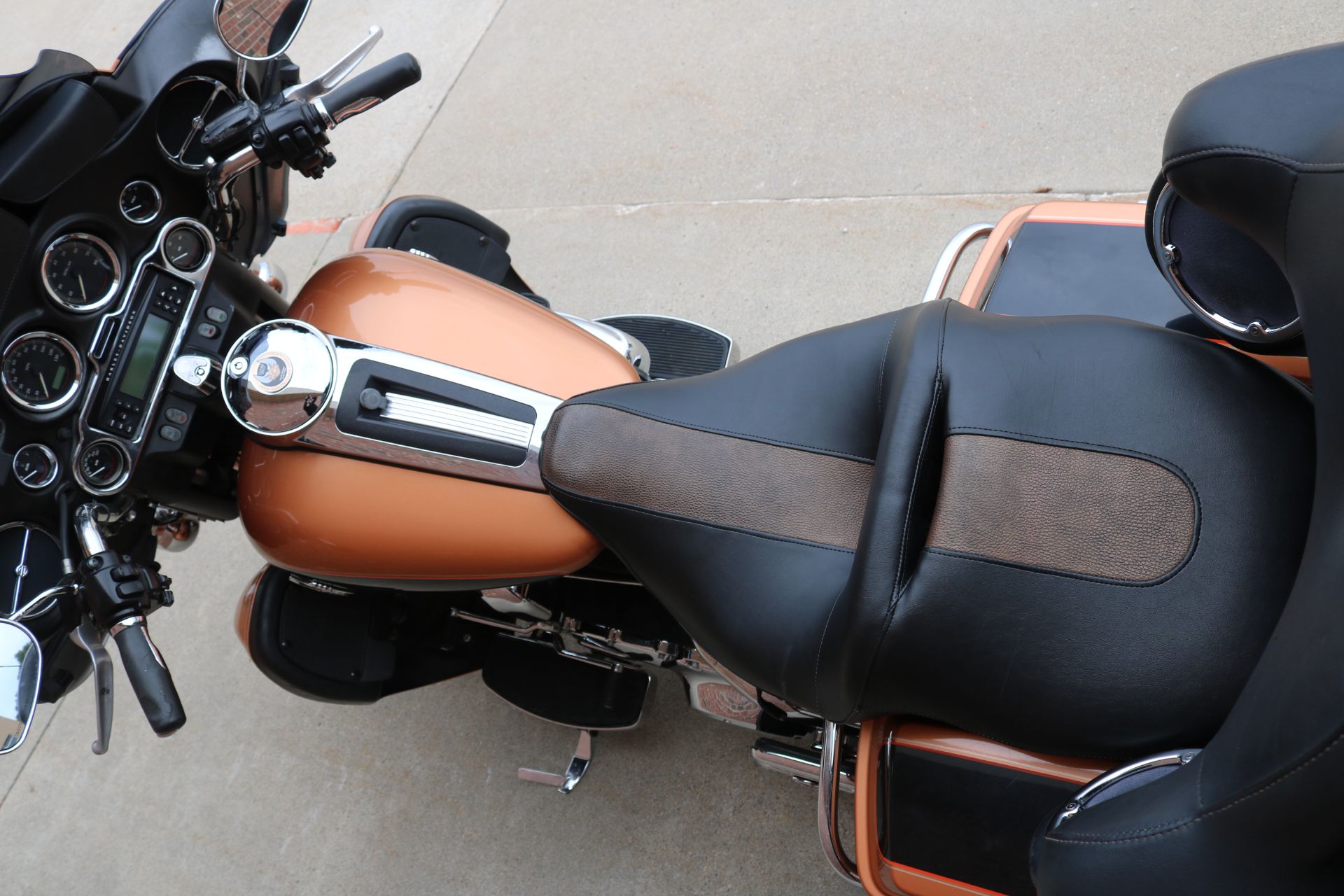 2008 Harley-Davidson Ultra Classic® Electra Glide® in Ames, Iowa - Photo 12
