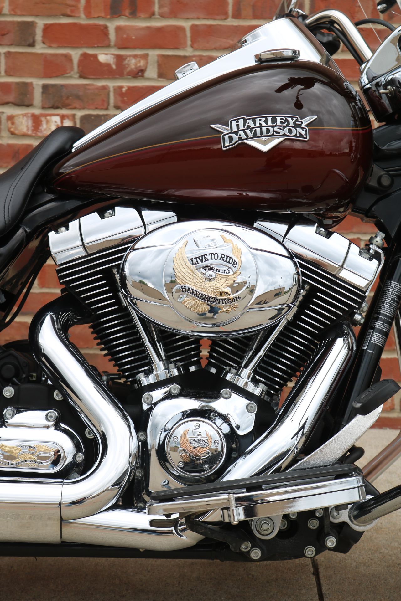2011 Harley-Davidson Road King® Classic in Ames, Iowa - Photo 5