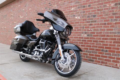 2014 Harley-Davidson CVO™ Road King® in Ames, Iowa - Photo 3