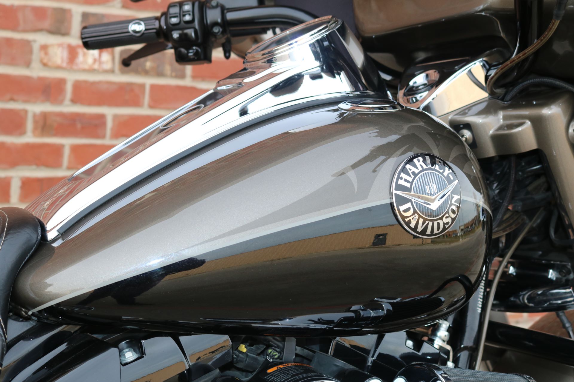 2014 Harley-Davidson CVO™ Road King® in Ames, Iowa - Photo 6