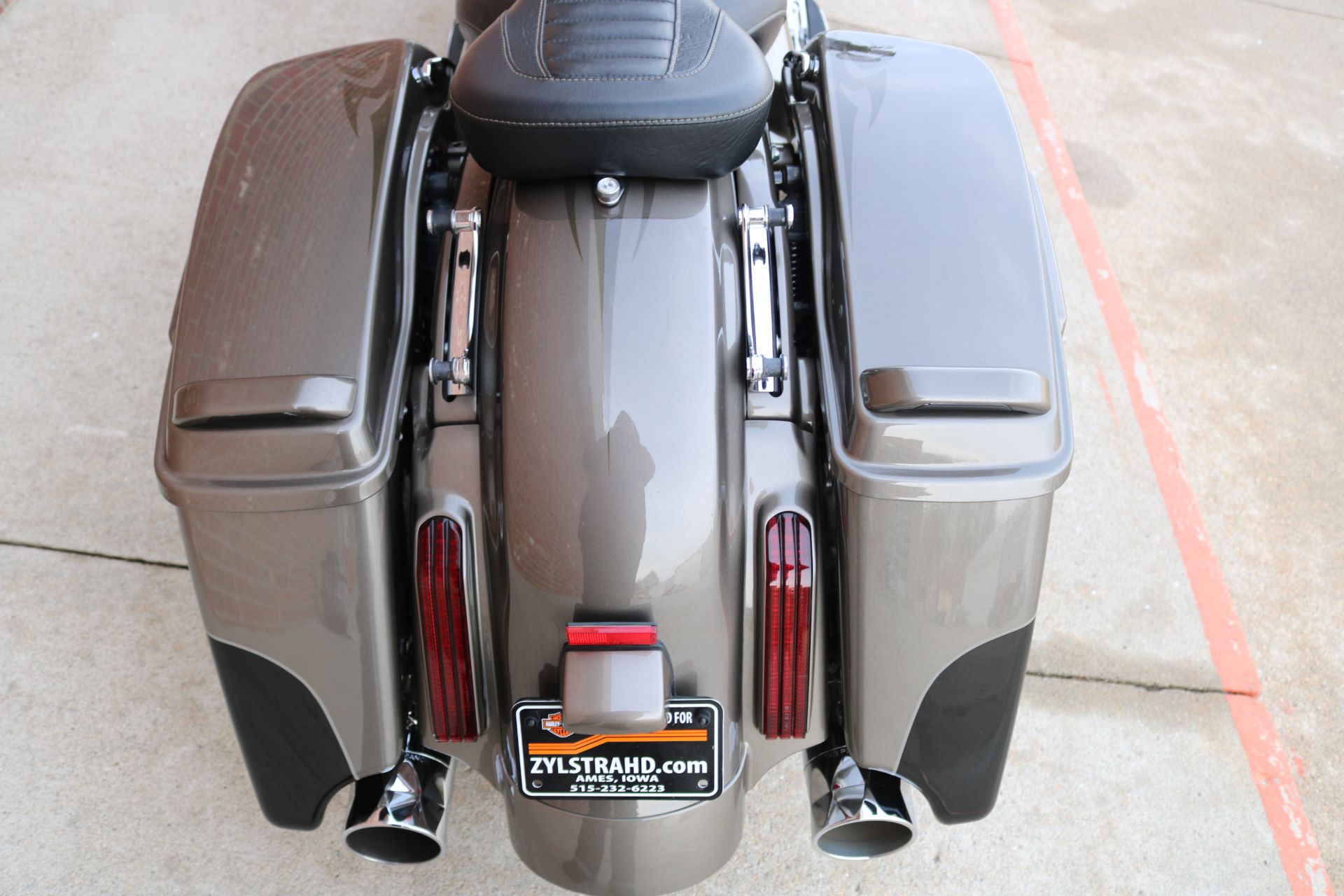 2014 Harley-Davidson CVO™ Road King® in Ames, Iowa - Photo 24