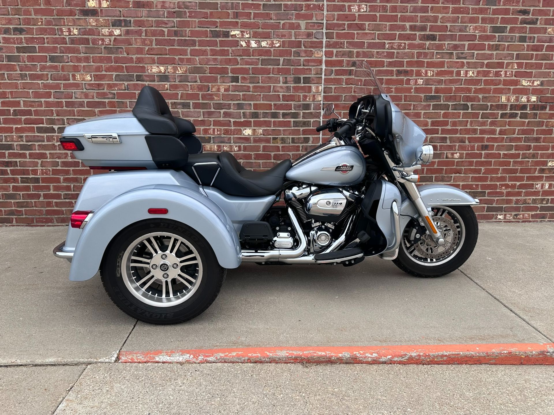 2023 Harley-Davidson Tri Glide® Ultra in Ames, Iowa - Photo 1