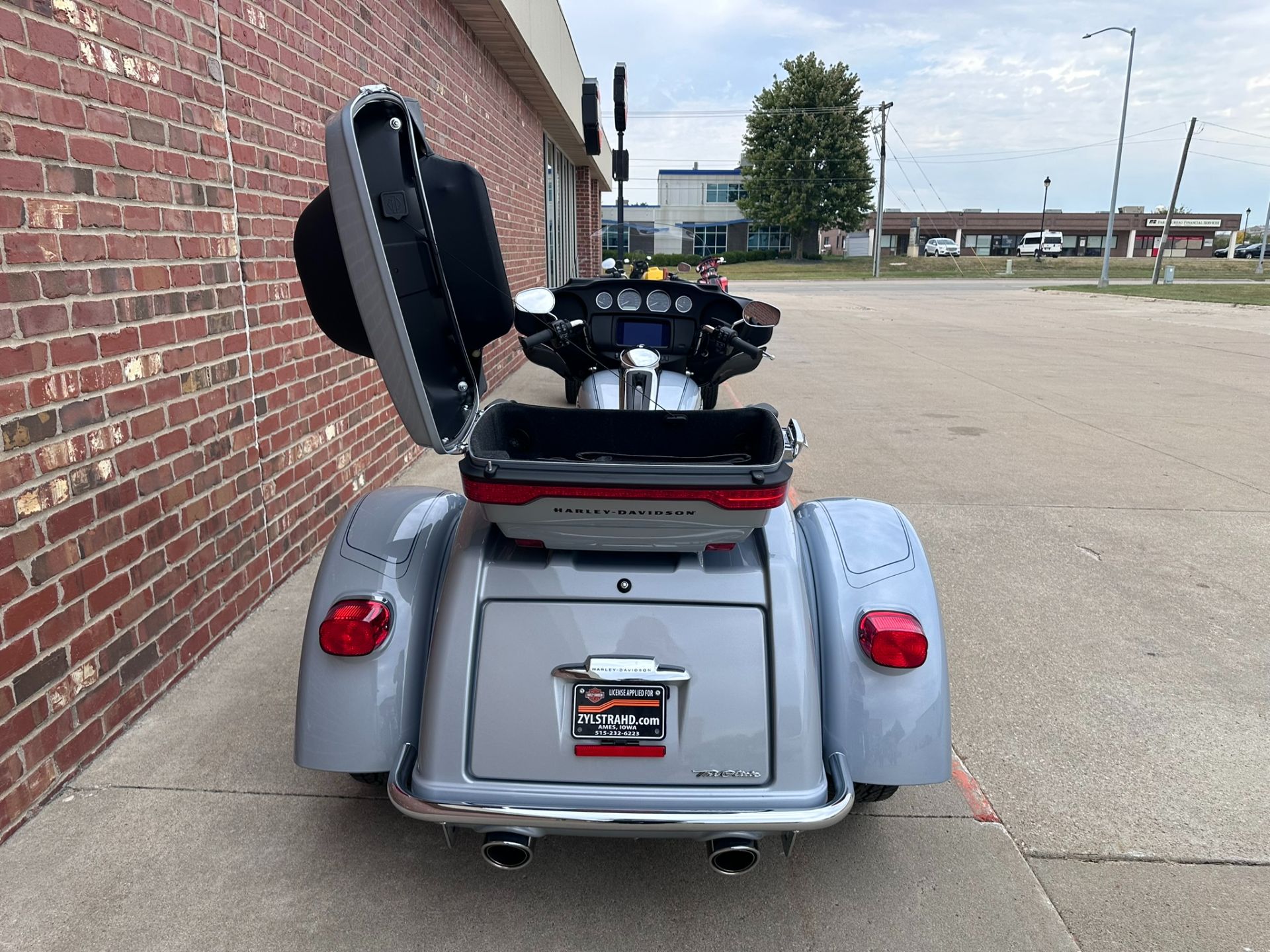 2023 Harley-Davidson Tri Glide® Ultra in Ames, Iowa - Photo 15