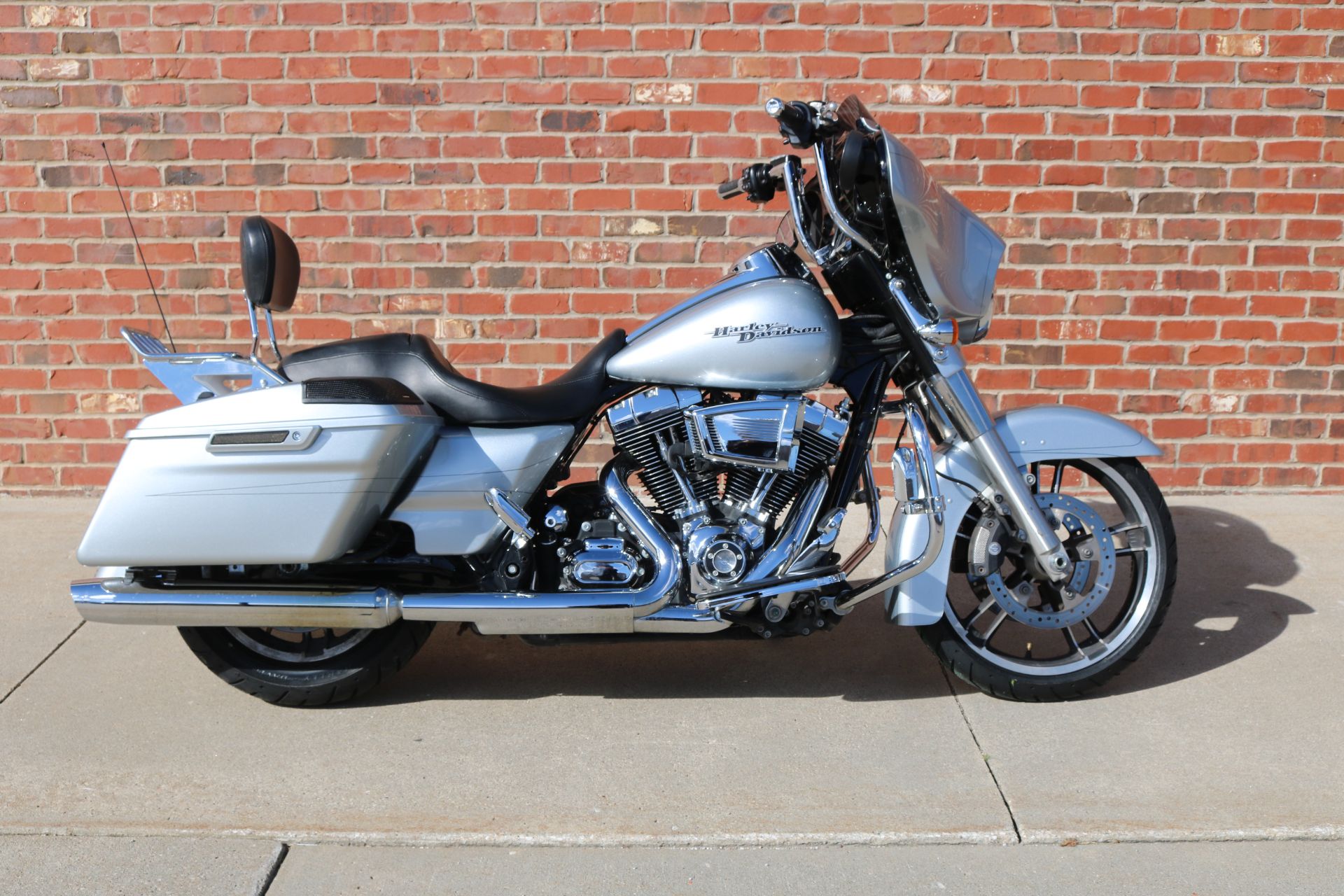 2015 Harley-Davidson Street Glide® Special in Ames, Iowa - Photo 1