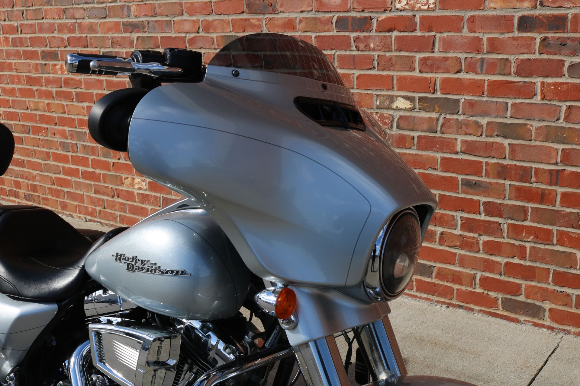2015 Harley-Davidson Street Glide® Special in Ames, Iowa - Photo 8