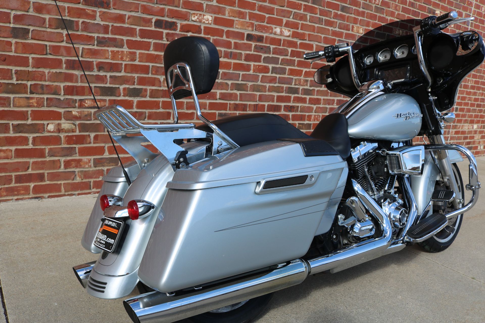 2015 Harley-Davidson Street Glide® Special in Ames, Iowa - Photo 11