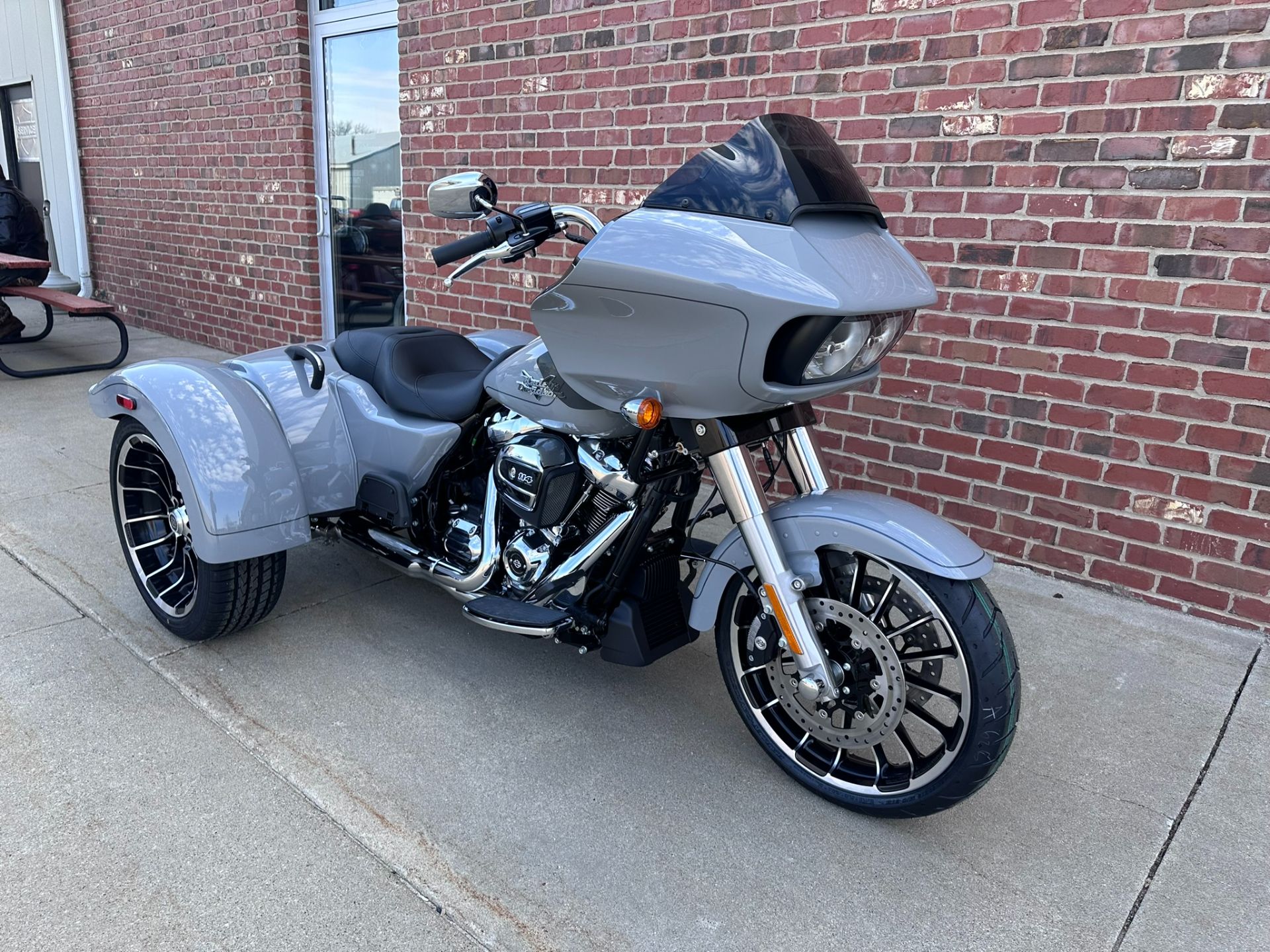 2024 Harley-Davidson Road Glide® 3 in Ames, Iowa - Photo 5