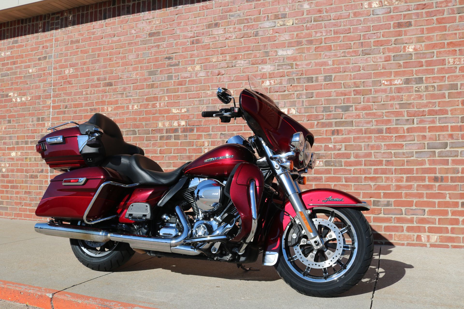 2016 Harley-Davidson Ultra Limited in Ames, Iowa - Photo 3