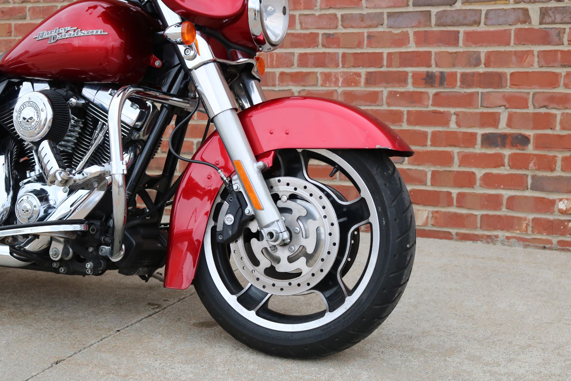 2012 Harley-Davidson Street Glide® in Ames, Iowa - Photo 4