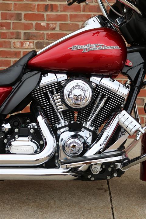 2012 Harley-Davidson Street Glide® in Ames, Iowa - Photo 6